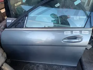 Foto de PUERTA DELANTERA IZQUIERDA MERCEDES-BENZ CLASE C (BM 204) BERLINA 3.0 V6 CAT (231 CV / 170 KW)