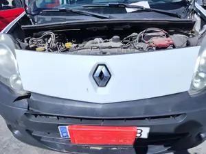 Foto de REJILLA DELANTERA RENAULT KANGOO II (F/KW0) 1.5 dCi Diesel CAT (86 CV / 63 KW)