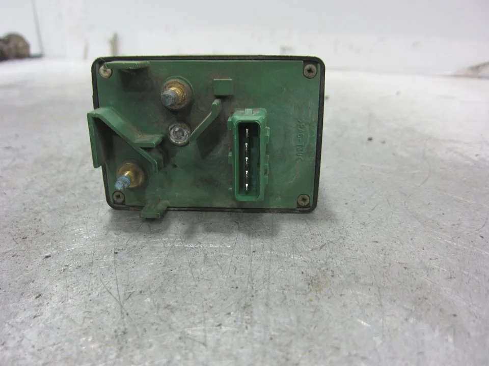 Foto de CAJA PRECALENTAMIENTO CITROEN XANTIA BERLINA 2.0 HDi (109 CV / 80 KW) referencia 9619039780