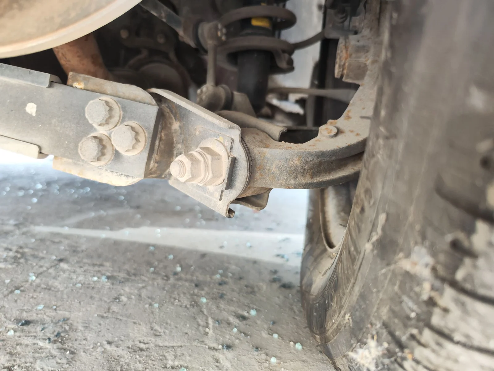 Foto de BRAZO SUSPENSION TRASERO DERECHO HONDA CIVIC AERODECK (MB/MC) 1.6 CAT (D 16 B 2) (116 CV / 85 KW)
