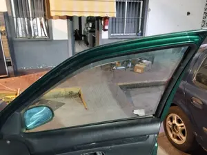 Foto de LUNA DELANTERA DERECHA PEUGEOT 406 BERLINA (S1/S2) 2.0 HDi CAT (90 CV / 66 KW) referencia 920294 foto 1