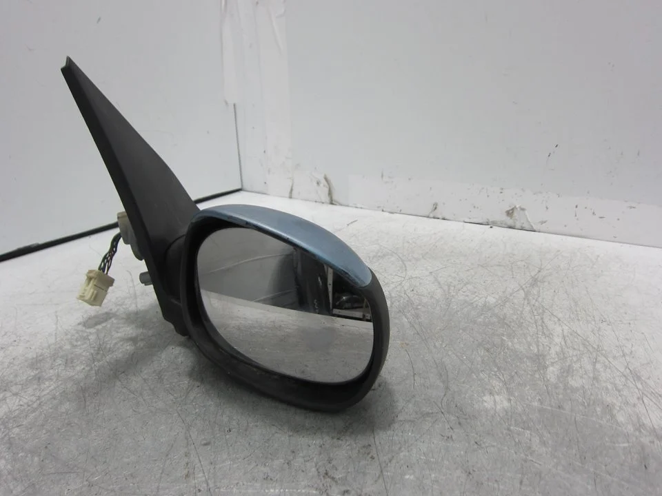 Foto de RETROVISOR DERECHO PEUGEOT 206 1.4 (75 CV / 55 KW) referencia E11015816