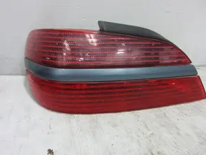Foto de PILOTO TRASERO IZQUIERDO PEUGEOT 406 BERLINA (S1/S2) 3.0 V6 24V CAT (190 CV / 140 KW) referencia 9630364877