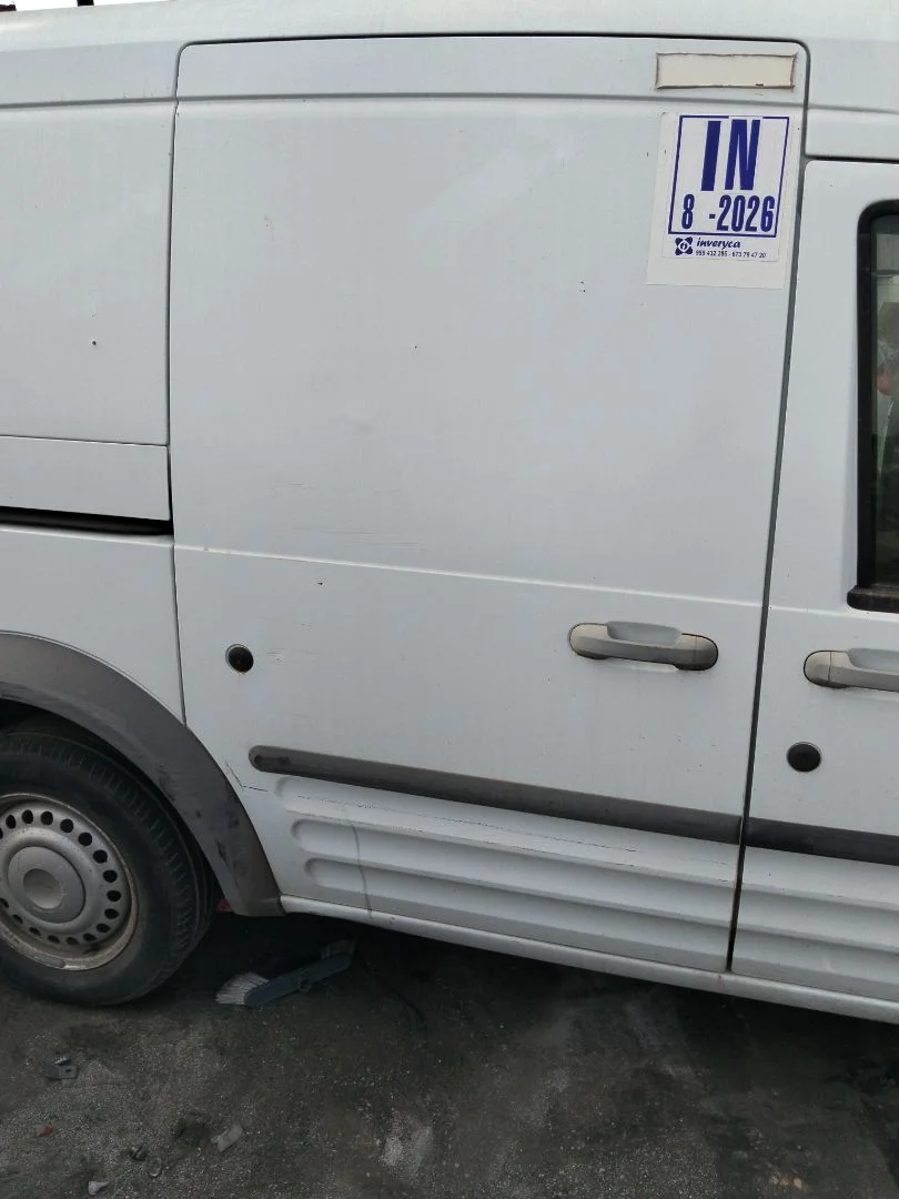 Foto de PUERTA TRASERA DERECHA FORD TRANSIT CONNECT (TC7) 1.8 TDCi CAT (110 CV / 81 KW) referencia 5155365