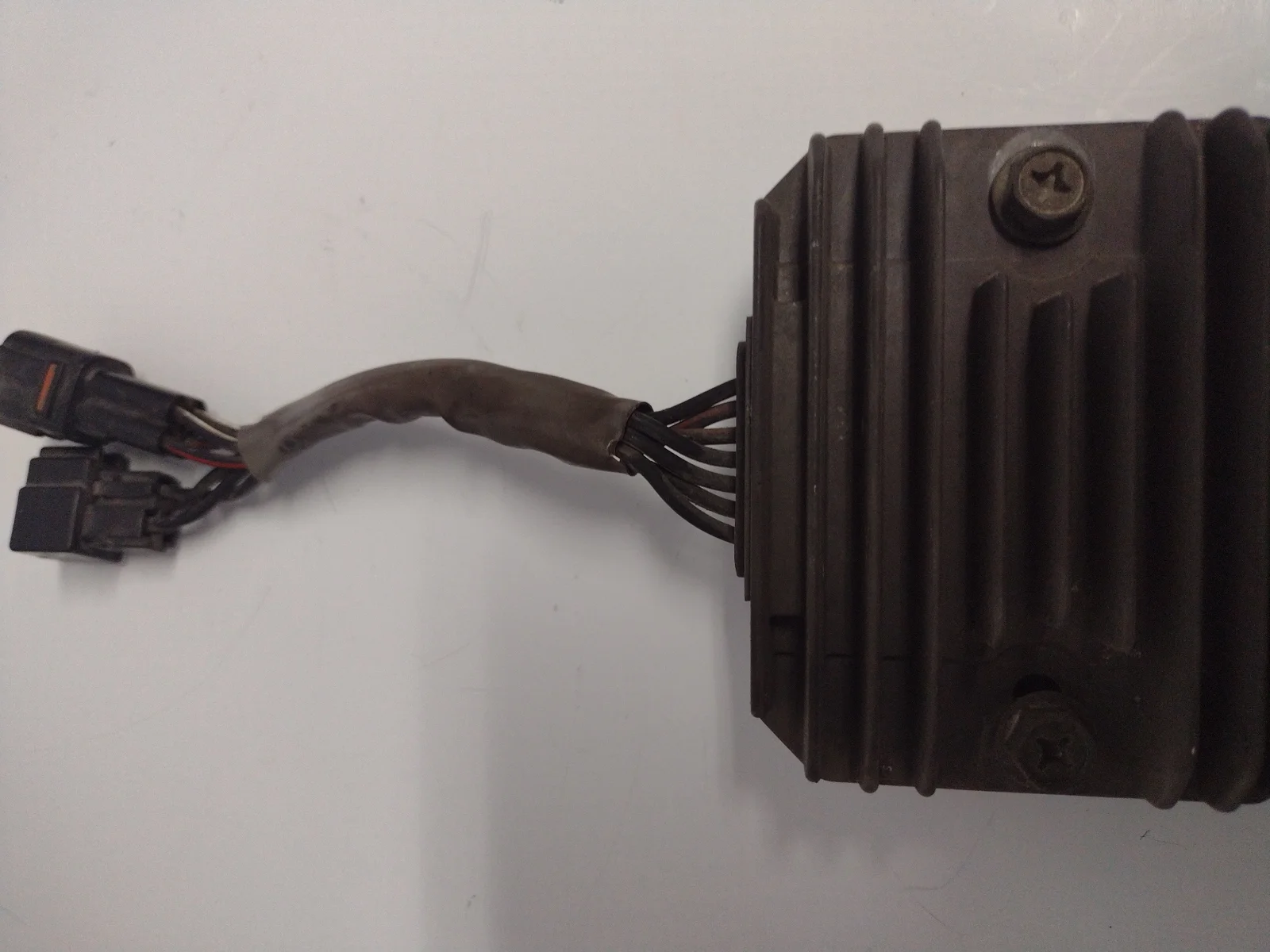 Foto de REGULADOR DE CORRIENTE SUZUKI GSX-R 600/750/1000 (WV) referencia RX4104