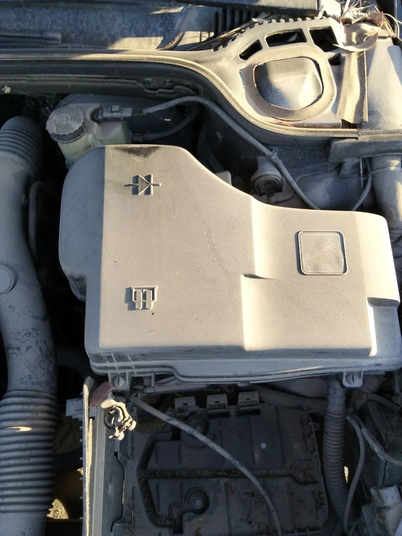 Foto de CAJA PRECALENTAMIENTO PEUGEOT 407 1.6 HDi FAP CAT (9HZ / DV6TED4) (109 CV / 80 KW)