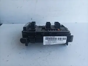 Foto de CAJA RELES / FUSIBLES PEUGEOT PARTNER (S1)(07.1996) 1.9 Diesel (69 CV / 51 KW) referencia 9650618580 foto 4