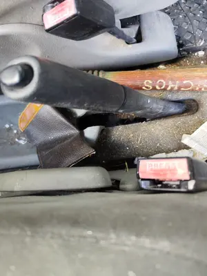 Foto de PALANCA FRENO RENAULT SCENIC I (JA...) 1.9 dCi Diesel CAT (102 CV / 75 KW) referencia 8200080727