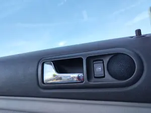Foto de MANDO ELEVALUNAS TRASERO IZQUIERDO VOLKSWAGEN PASSAT BERLINA (3B2) 1.9 TDI (116 CV / 85 KW)