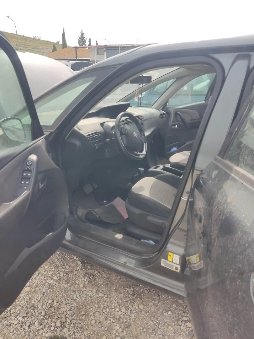 Foto de GOMAS CONTORNO PUERTA CITROEN C4 PICASSO/SPACETOURER 1.6 HDi FAP (92 CV / 68 KW)