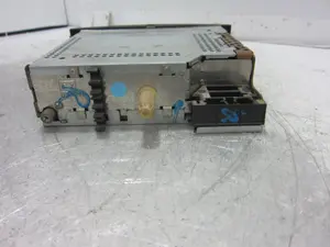 Foto de SISTEMA AUDIO / RADIO CD RENAULT SCENIC II (JM) referencia 8200300858B foto 8