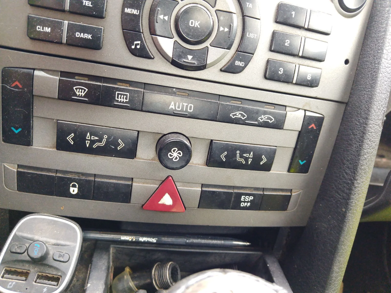 Foto de WARNING PEUGEOT 407 2.0 16V HDi FAP CAT (RHR / DW10BTED4) (136 CV / 100 KW)