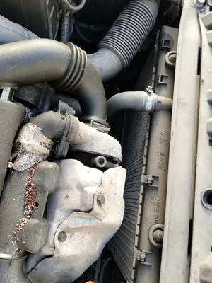 Foto de CONDENSADOR / RADIADOR  AIRE ACONDICIONADO PEUGEOT 308 SW 1.6 HDi FAP CAT (9HZ / DV6TED4) (109 CV / 80 KW)