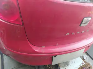 Foto de REFUERZO PARAGOLPES TRASERO SEAT ALTEA (5P1) 1.6  (102 CV / 75 KW)