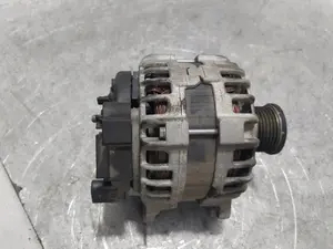 Foto de ALTERNADOR AUDI A1 SPORTBACK (8XF) 1.6 TDI (116 CV / 85 KW) referencia 03L903023K foto 8