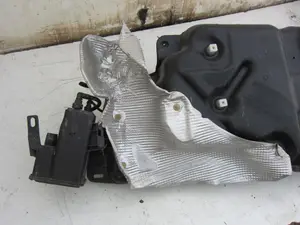 Foto de DEPOSITO COMBUSTIBLE CITROEN C5 AIRCROSS 1.2 12V e-THP / PureTech (131 CV / 96 KW) referencia 9829060280 foto 11