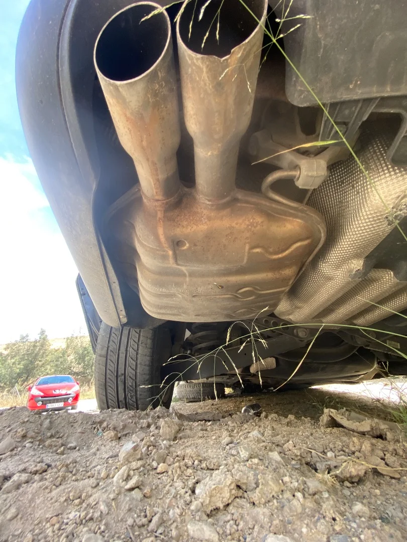 Foto de TUBO ESCAPE TRASERO VOLKSWAGEN PASSAT VARIANT (3C5) 2.0 TDI DPF (170 CV / 125 KW)