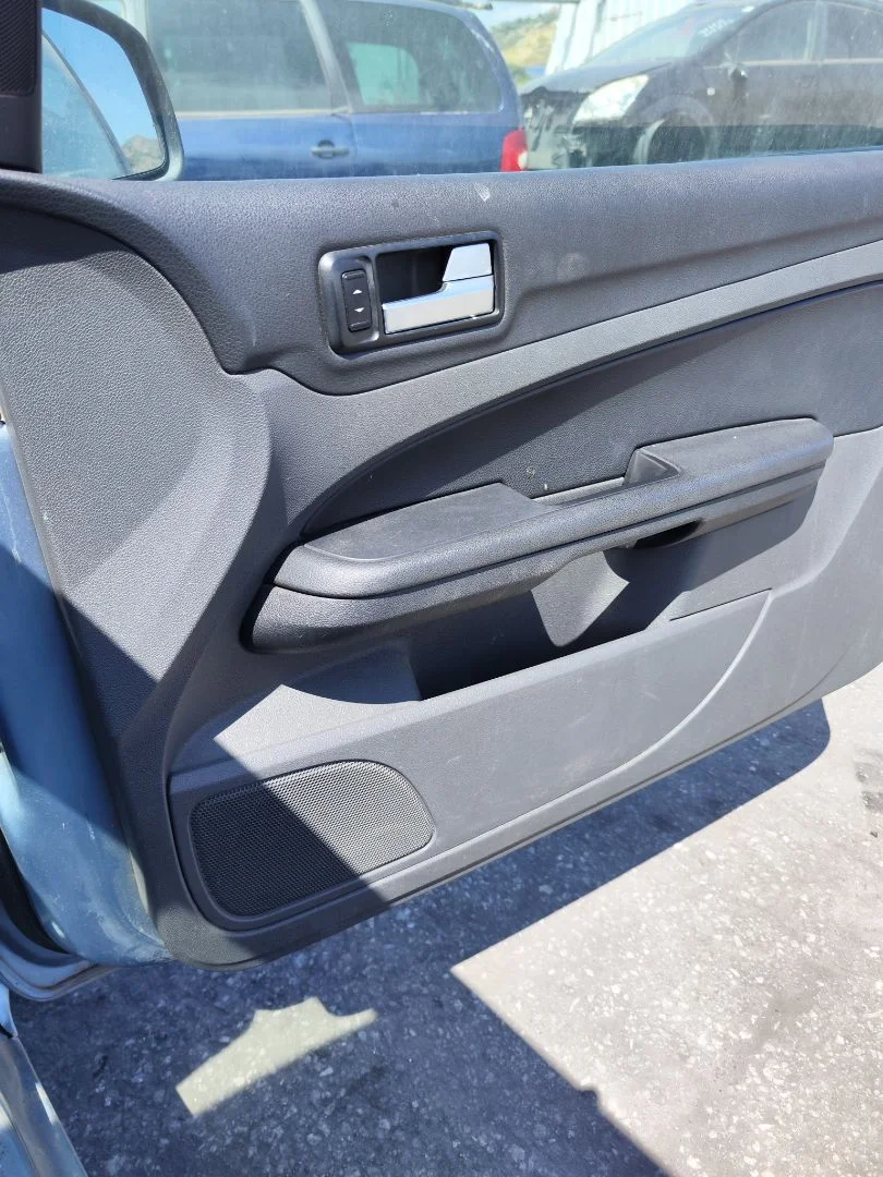 Foto de ELEVALUNAS DELANTERO DERECHO FORD FOCUS BERLINA (CAP) 1.6 TDCi CAT (90 CV / 66 KW) referencia 1736144