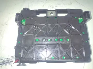 Foto de CAJA RELES / FUSIBLES PEUGEOT PARTNER (S2) 2.0 HDi CAT (90 CV / 66 KW) referencia T118470003 foto 3