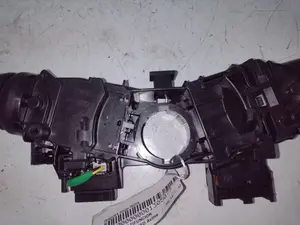 Foto de MANDO MULTIFUNCION TOYOTA YARIS (P13) 1.5 16V CAT (Híbrido) (75 CV / 55 KW) referencia 173832 foto 8