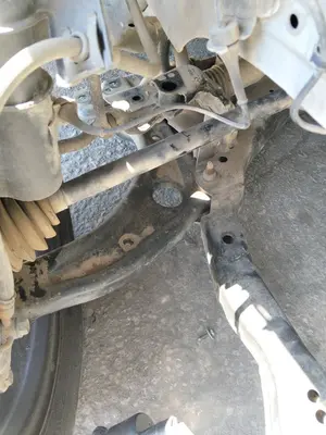 Foto de BARRA ESTABILIZADORA DELANTERA NISSAN MICRA (K14) 1.0 12V CAT (71 CV / 52 KW) referencia 546115FA2A