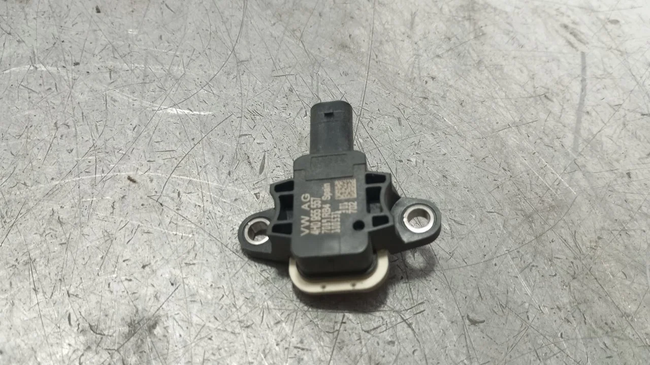 Foto de SENSOR DE IMPACTO AUDI A1 (8X1) 1.6 TDI (105 CV / 77 KW) referencia 4H0955557