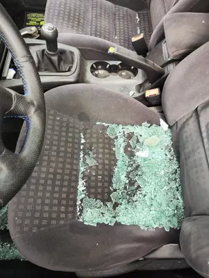 Foto de ASIENTO DELANTERO IZQUIERDO VOLKSWAGEN PASSAT BERLINA (3B3) 1.9 TDI (131 CV / 96 KW)