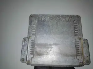 Foto de CENTRALITA MOTOR UCE CHRYSLER PT CRUISER 2.0 16V CAT (141 CV / 104 KW) referencia P04727665AB foto 2