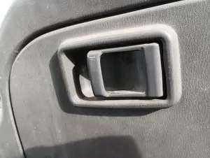 Foto de MANETA INTERIOR DELANTERA IZQUIERDA NISSAN CABSTAR E 3.0 Diesel (120 CV / 88 KW)