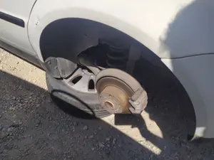 Foto de AMORTIGUADOR TRASERO IZQUIERDO VOLKSWAGEN PASSAT BERLINA (3B3) 1.9 TDI (131 CV / 96 KW) referencia 3BD513031
