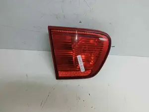 Foto de PILOTO TRASERO IZQUIERDO INTERIOR SEAT IBIZA (6K1) 1.6  (101 CV / 74 KW) referencia 00898
