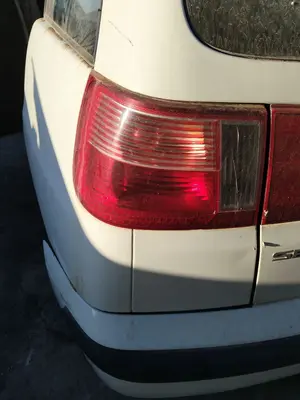 Foto de PILOTO TRASERO IZQUIERDO SEAT IBIZA (6K1) 1.9 TDI (90 CV / 66 KW) referencia 6K6945111G
