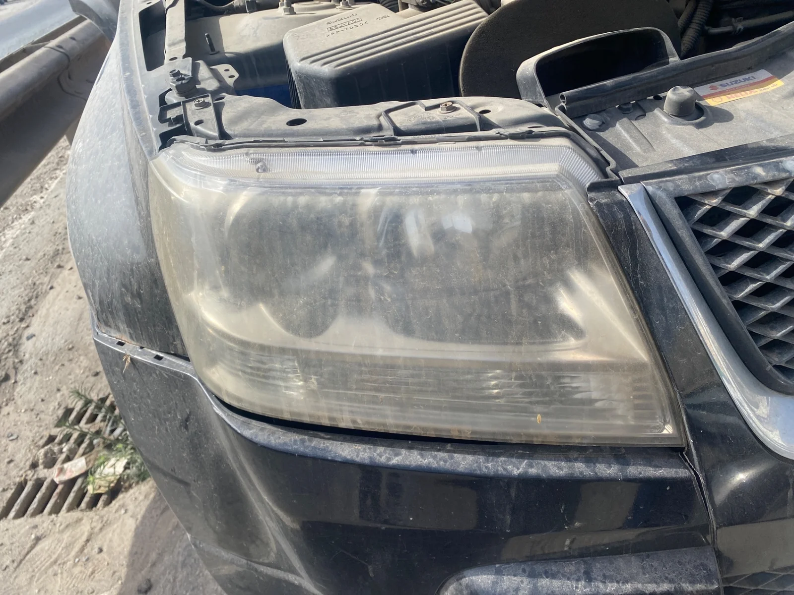 Foto de FARO DERECHO SUZUKI GRAND VITARA (JB/JT) 2.0 16V CAT (140 CV / 103 KW) referencia 35120-65J12-000