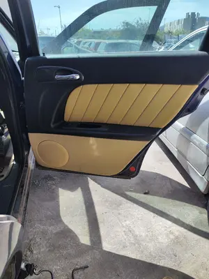 Foto de GUARNECIDO PUERTA TRASERA DERECHA ALFA ROMEO 156 SPORTWAGON 2.4 JTD CAT (175 CV / 129 KW) referencia 0156046942