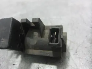Foto de VALVULA AIRE ADICIONAL BMW SERIE 3 COMPACTO (E46) M47N204D4 referencia 72279600 foto 4