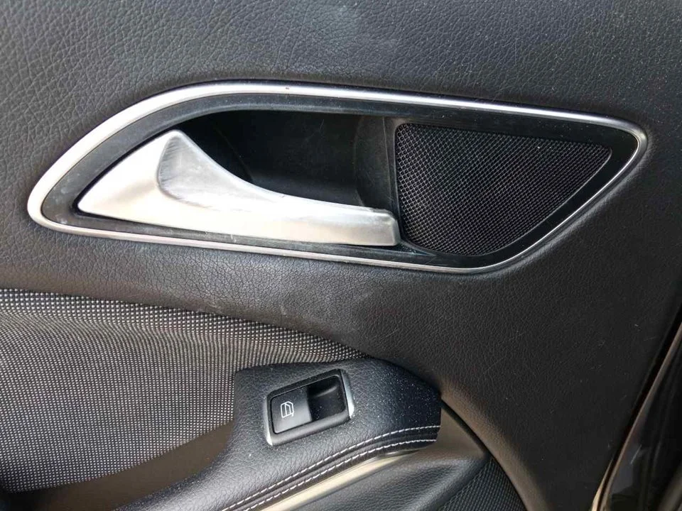 Foto de MANETA INTERIOR TRASERA IZQUIERDA MERCEDES-BENZ CLASE A (BM 176) 1.5 CDI CAT (109 CV / 80 KW)