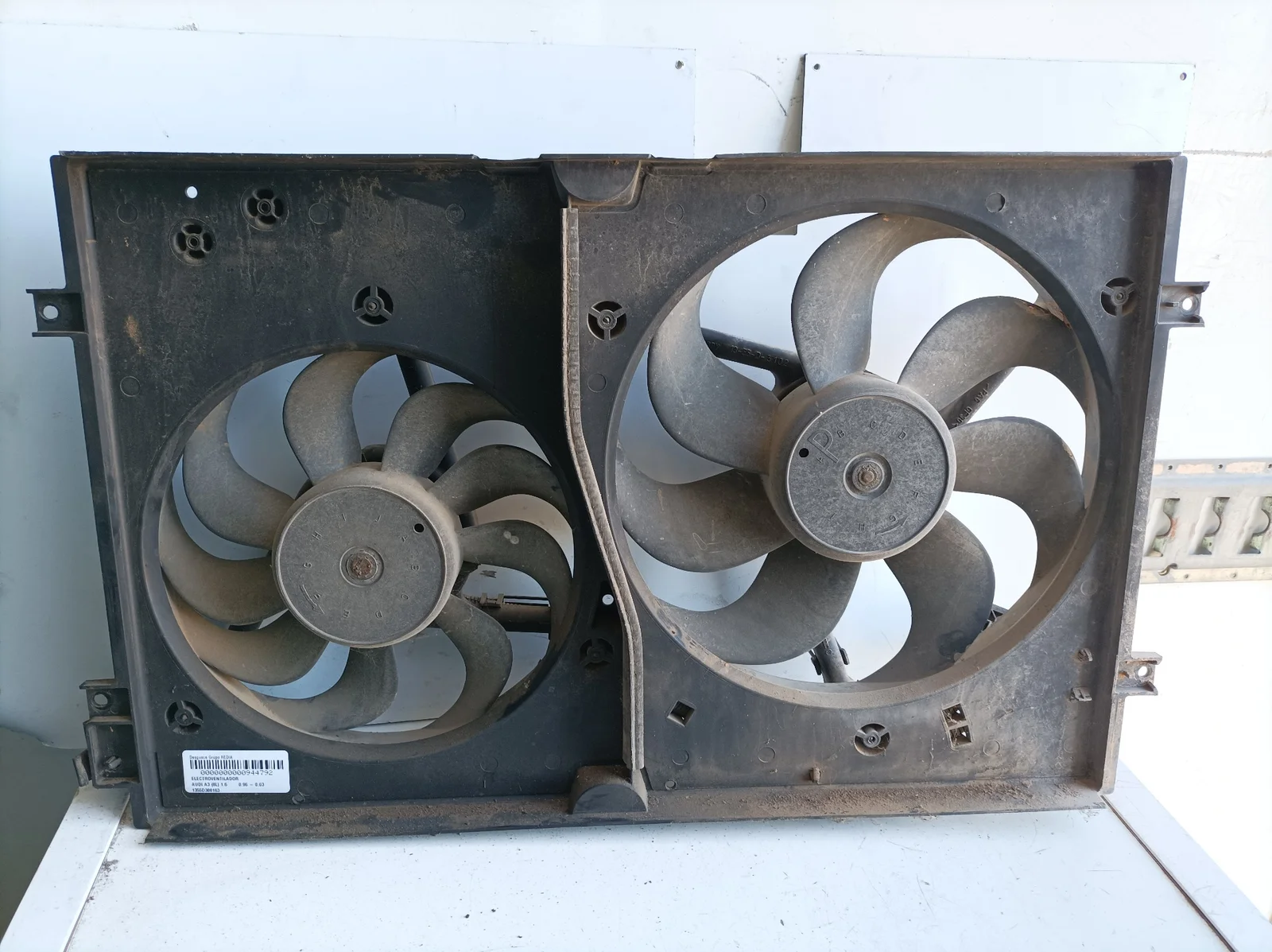 Foto de ELECTROVENTILADOR AUDI A3 (8L) referencia 1355D300163
