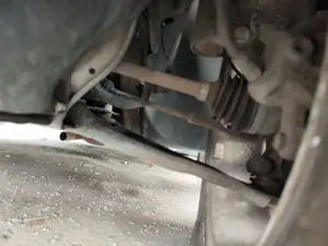 Foto de BRAZO SUSPENSION DELANTERO IZQUIERDO RENAULT CLIO III 1.2 16V (75 CV / 55 KW)