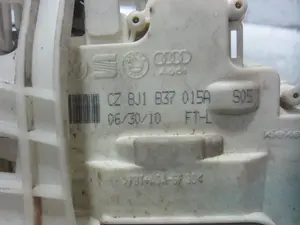 Foto de CERRADURA PUERTA DELANTERA IZQUIERDA PORSCHE CAYENNE (TIPO 92A) 4.8 V8 CAT (400 CV / 294 KW) referencia 8J1837015A foto 4