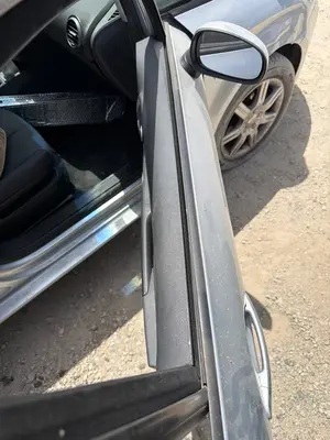 Foto de LUNA DELANTERA DERECHA SEAT LEON (1P1)