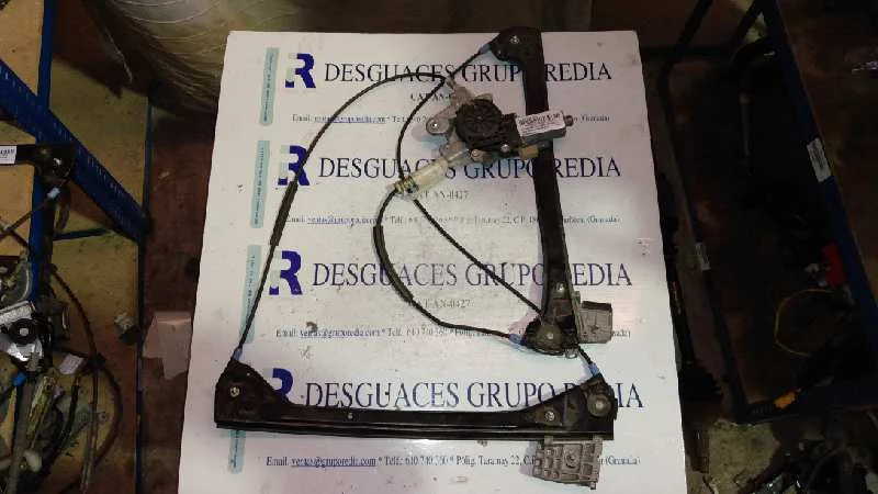 Foto de ELEVALUNAS DELANTERO DERECHO BMW SERIE 3 BERLINA (E46) referencia 676283620640