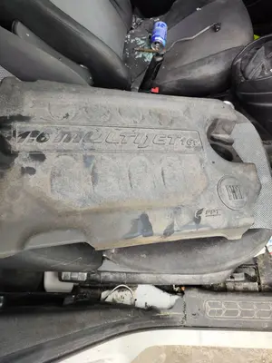 Foto de TAPA MOTOR FIAT II DOBLÒ (263) CARGO 1.6 JTDM 16V CAT (105 CV / 77 KW)
