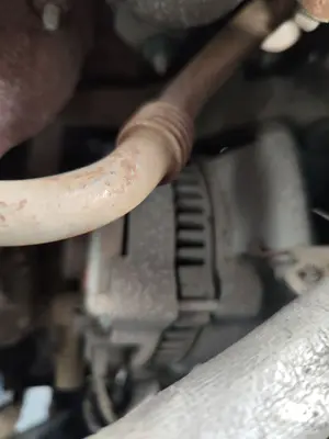Foto de ALTERNADOR FORD MONDEO BERLINA (GD) 1.8 Turbodiesel CAT (90 CV / 66 KW)