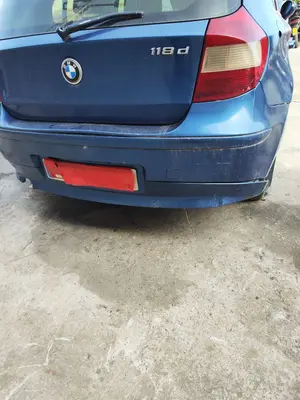 Foto de PARAGOLPES TRASERO BMW SERIE 1 BERLINA (E81/E87) 2.0 16V Diesel CAT (122 CV / 90 KW) foto 4