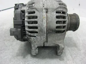 Foto de ALTERNADOR VOLKSWAGEN GOLF V (1K1)(10.2003) 1.9 TDI (105 CV / 77 KW) referencia 0124525091 foto 2