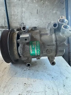 Foto de COMPRESOR AIRE ACONDICIONADO RENAULT CLIO II FASE II (B/CB0) referencia 8200315744 foto 5
