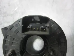 Foto de ANILLO AIRBAG VOLKSWAGEN POLO IV (9N1) 1.4 16V (75 CV / 55 KW) referencia 283396 foto 5