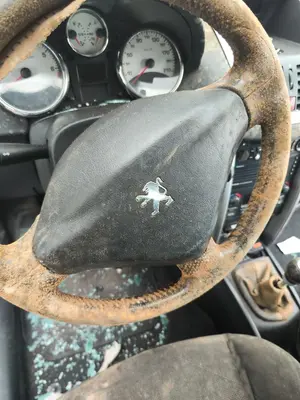 Foto de AIRBAG DELANTERO IZQUIERDO PEUGEOT 207 1.4 16V CAT (KFU / ET3J4) (88 CV / 65 KW)