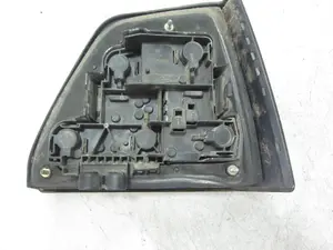 Foto de PILOTO TRASERO IZQUIERDO VOLKSWAGEN GOLF II (191/193) 1.8 16V (KR) (139 CV / 102 KW) referencia 191945257 foto 8
