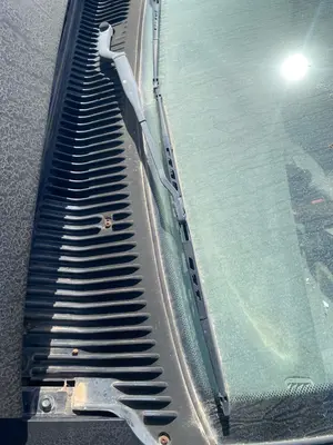 Foto de BRAZO LIMPIA DELANTERO IZQUIERDO KIA SPORTAGE 2.0 CAT (128 CV / 94 KW)